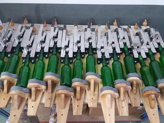 Descorchador Sidra Inoxidable Pared Madera